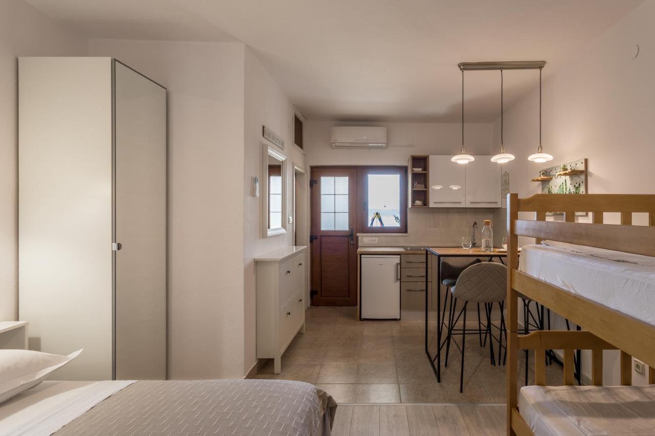 Apartments Drago Kovacic Omis Exterior photo